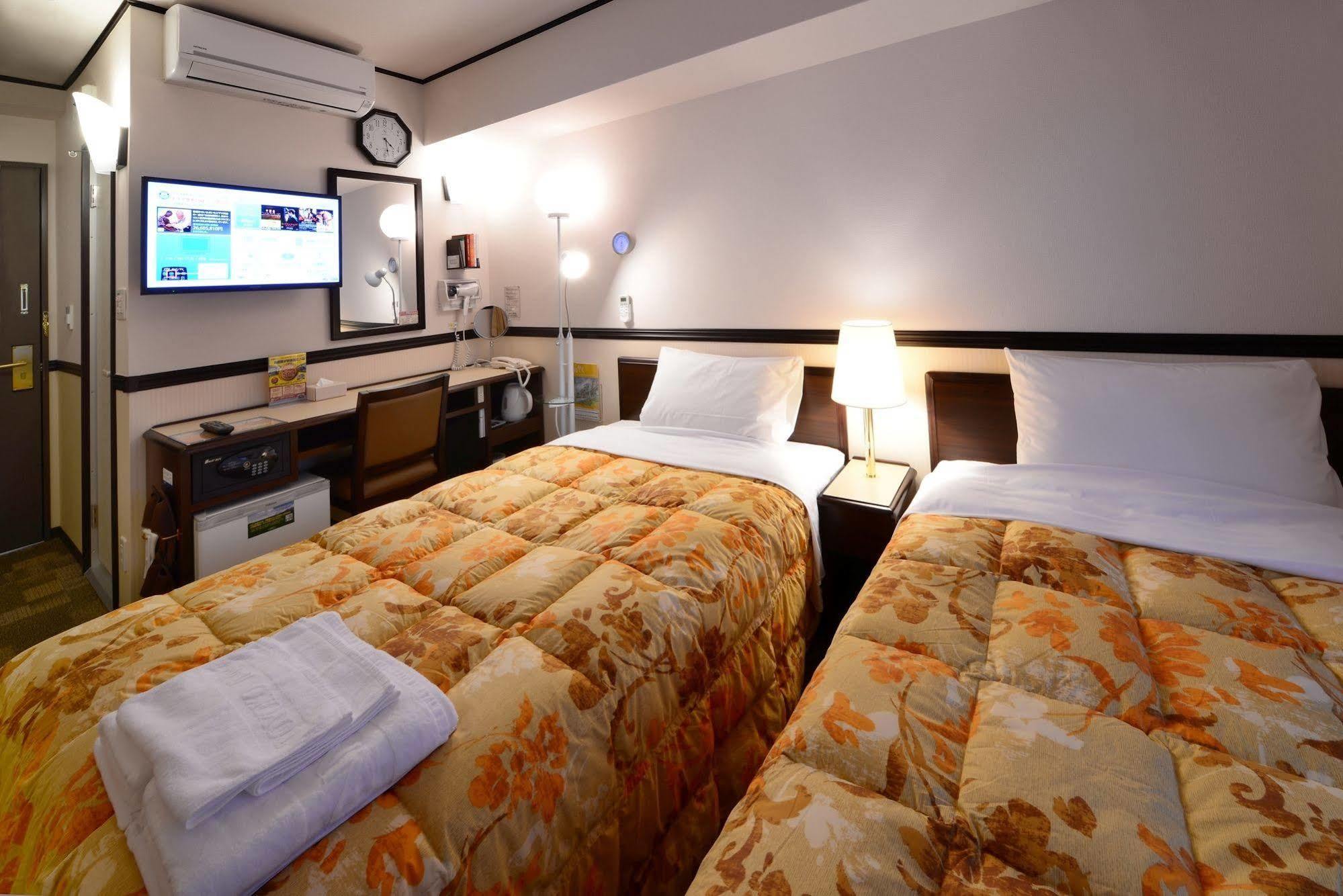 Toyoko Inn Shonan Hiratsuka Eki Kita Guchi No 2 Εξωτερικό φωτογραφία